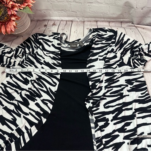 Chico's travelers zebra print tunic with attached cardigan sz 3 (XL 16) - Picture 5 of 10